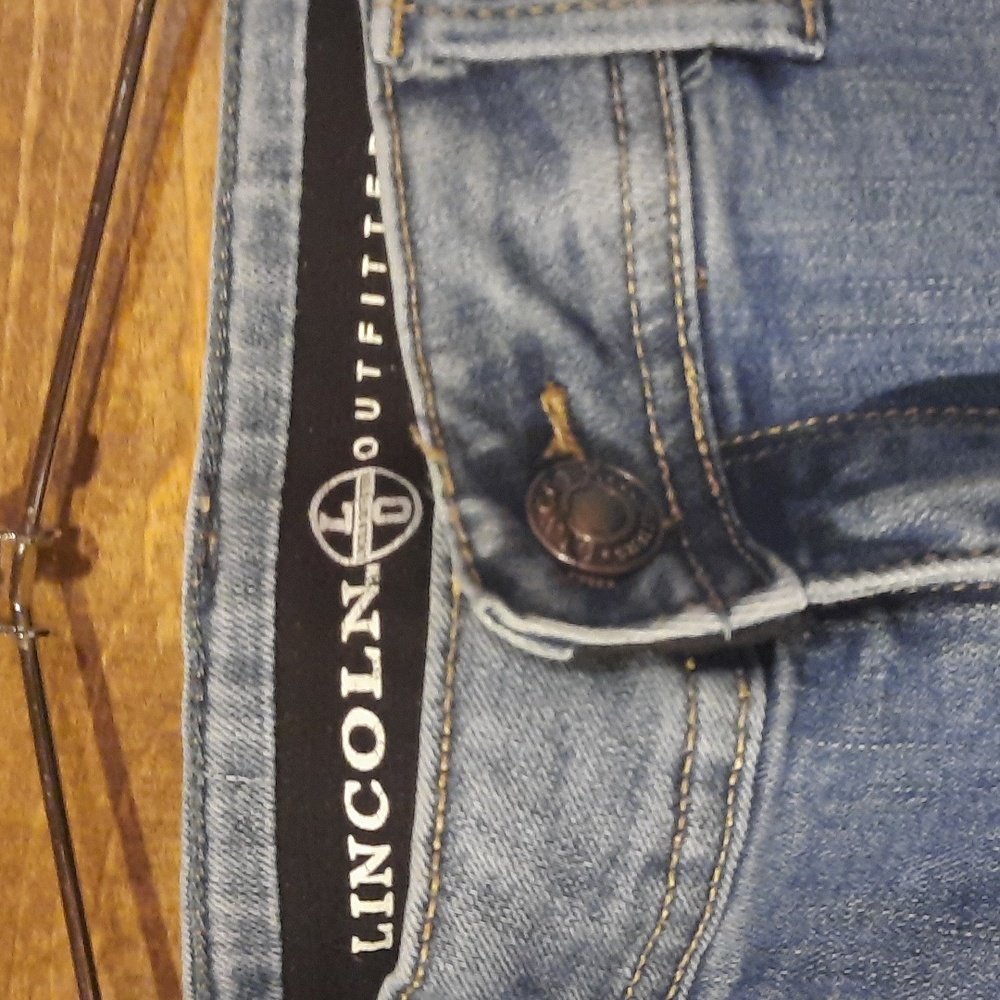 FREE Lincoln outfitters jeans - Picture 2 of 4